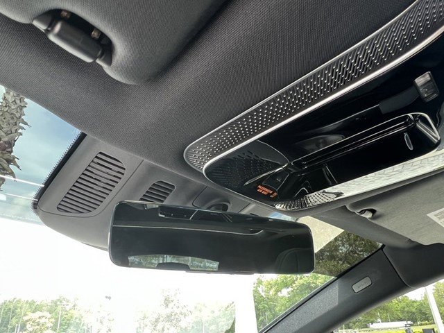 Mercedes-Benz EQS 450+Obsidian Black metallic - Image 20