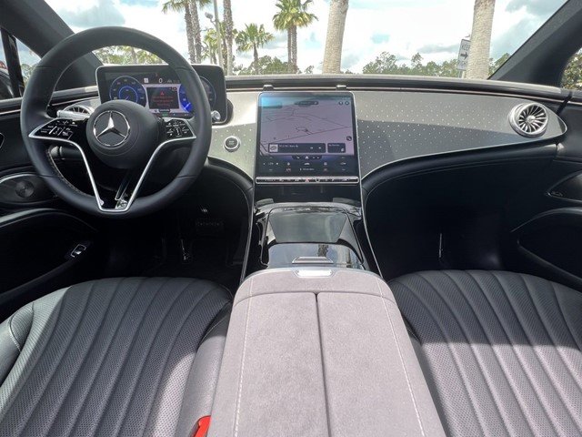 Mercedes-Benz EQS 450+Obsidian Black metallic - Image 22