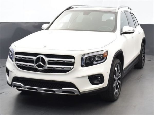 Polar White Mercedes-Benz GLB 250 4MATIC SUV