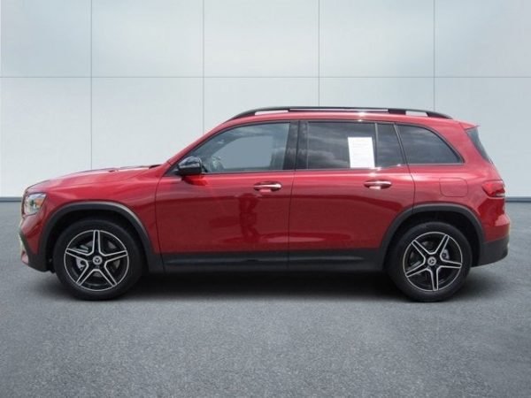 New Mercedes-Benz GLB 250 4MATIC SUV - Image 3