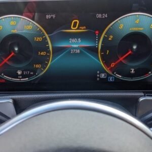 Mercedes-Benz GLB 250 SUVPatagonia Red metallic