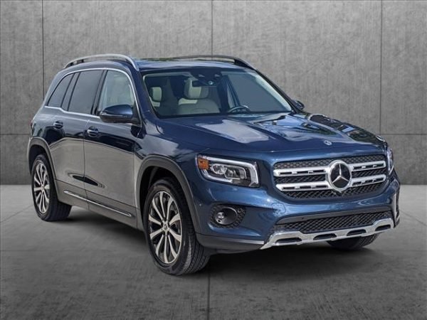 Mercedes-Benz GLB 250 SUV Denim Blue metallic