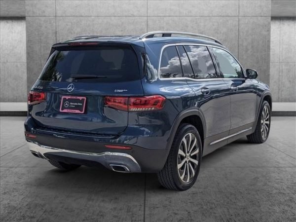Mercedes-Benz GLB 250 SUV 2023 - Image 4