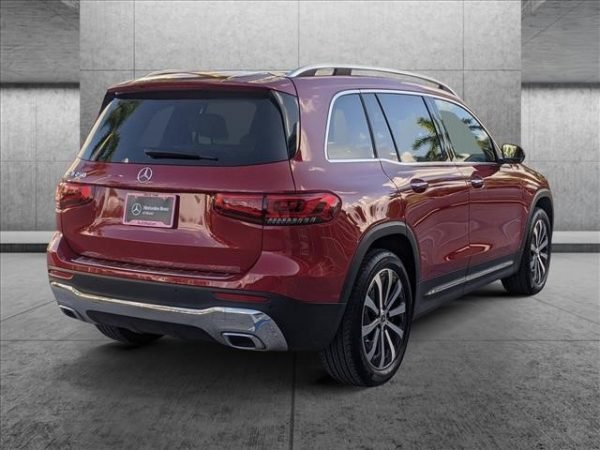 Mercedes-Benz GLB 250 SUVPatagonia Red metallic - Image 3
