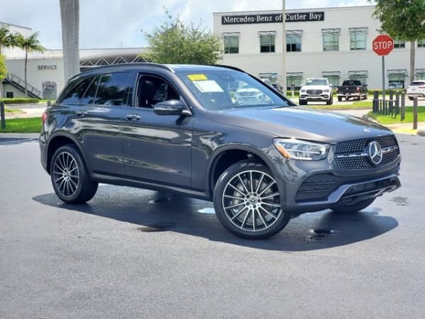 Mercedes-Benz GLC 300 4MATIC SUVGraphite Grey metallic - Image 3