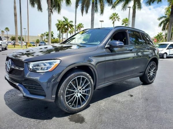 Mercedes-Benz GLC 300 4MATIC SUVGraphite Grey metallic - Image 4