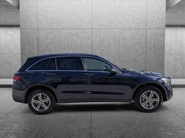 Mercedes-Benz GLC 300 SUVLunar Blue metallic - Image 3