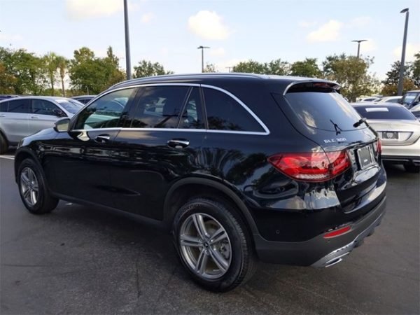 Mercedes-Benz GLC 300 SUV Black - Image 4
