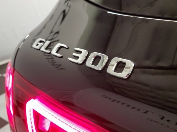 Mercedes-Benz GLC 300 SUVBlack 2023 - Image 5