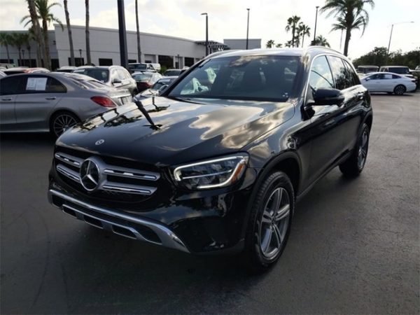 Mercedes-Benz GLC 300 SUV Black - Image 6