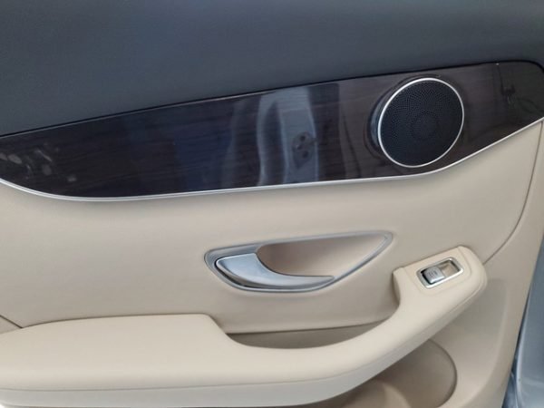 Buy Mercedes-Benz GLC 300 SUV Silver metallic - Image 7