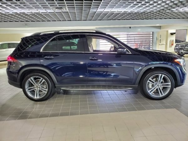 Buy Mercedes-Benz GLE 350 SUV Blue Metallic - Image 2