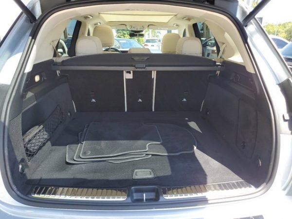 Buy Mercedes-Benz GLE 350 SUV Silver - Image 7