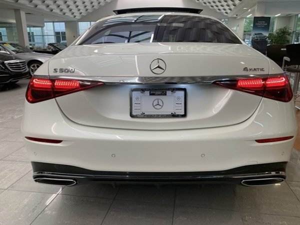 Buy Mercedes-Benz S 500 4MATIC Sedan - Image 4