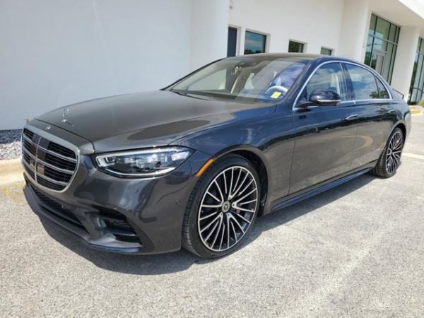 Mercedes-Benz S 500 4MATIC Sedan For Sale - Image 4