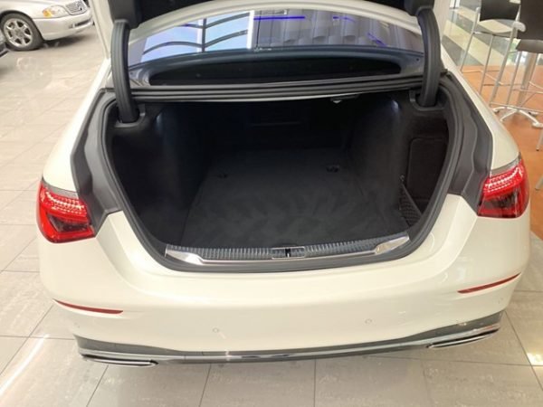 Buy Mercedes-Benz S 500 4MATIC Sedan - Image 5