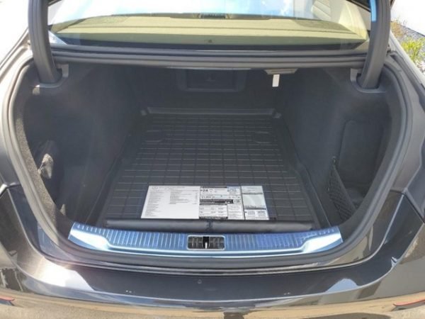 Mercedes-Benz S 500 4MATIC Sedan For Sale - Image 2