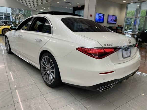 Buy Mercedes-Benz S 500 4MATIC Sedan - Image 6
