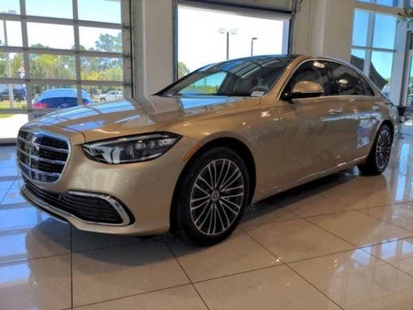 Mercedes-Benz S 500 4MATIC Sedan