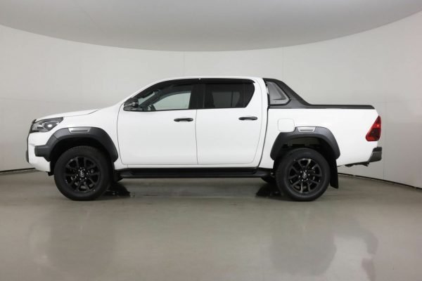 2022 Toyota Hilux Rogue For Sale - Image 5
