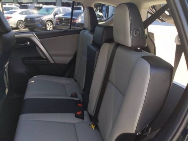2018 TOYOTA RAV4 Navy Blue - Image 7
