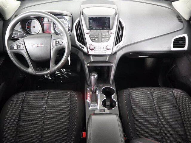 2017 GMC Terrain Summit White - Image 5