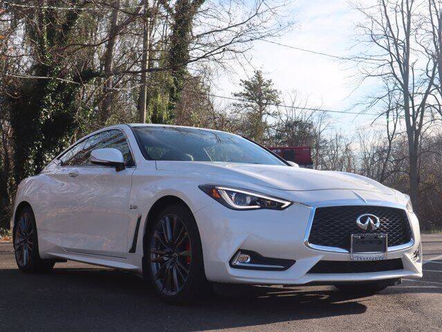 2017 Infiniti Q60 Majestic White - Image 2