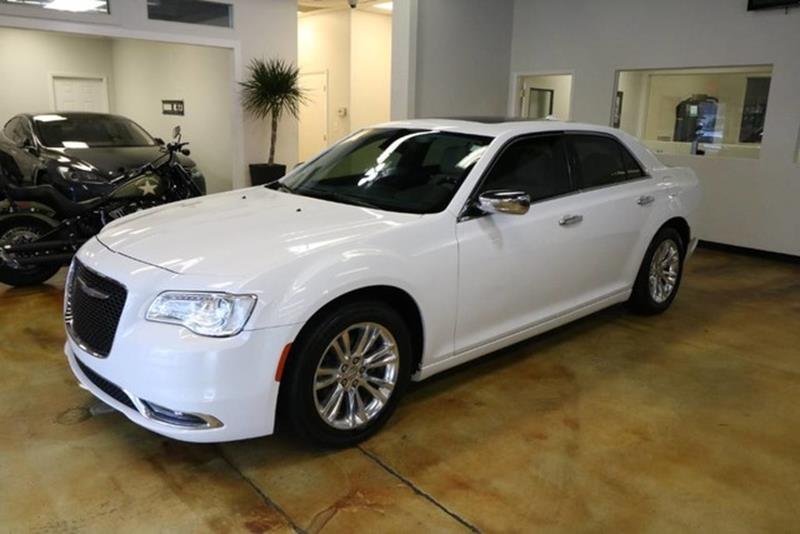 2015 Chrysler 300 – C 4dr Sedan - Image 2