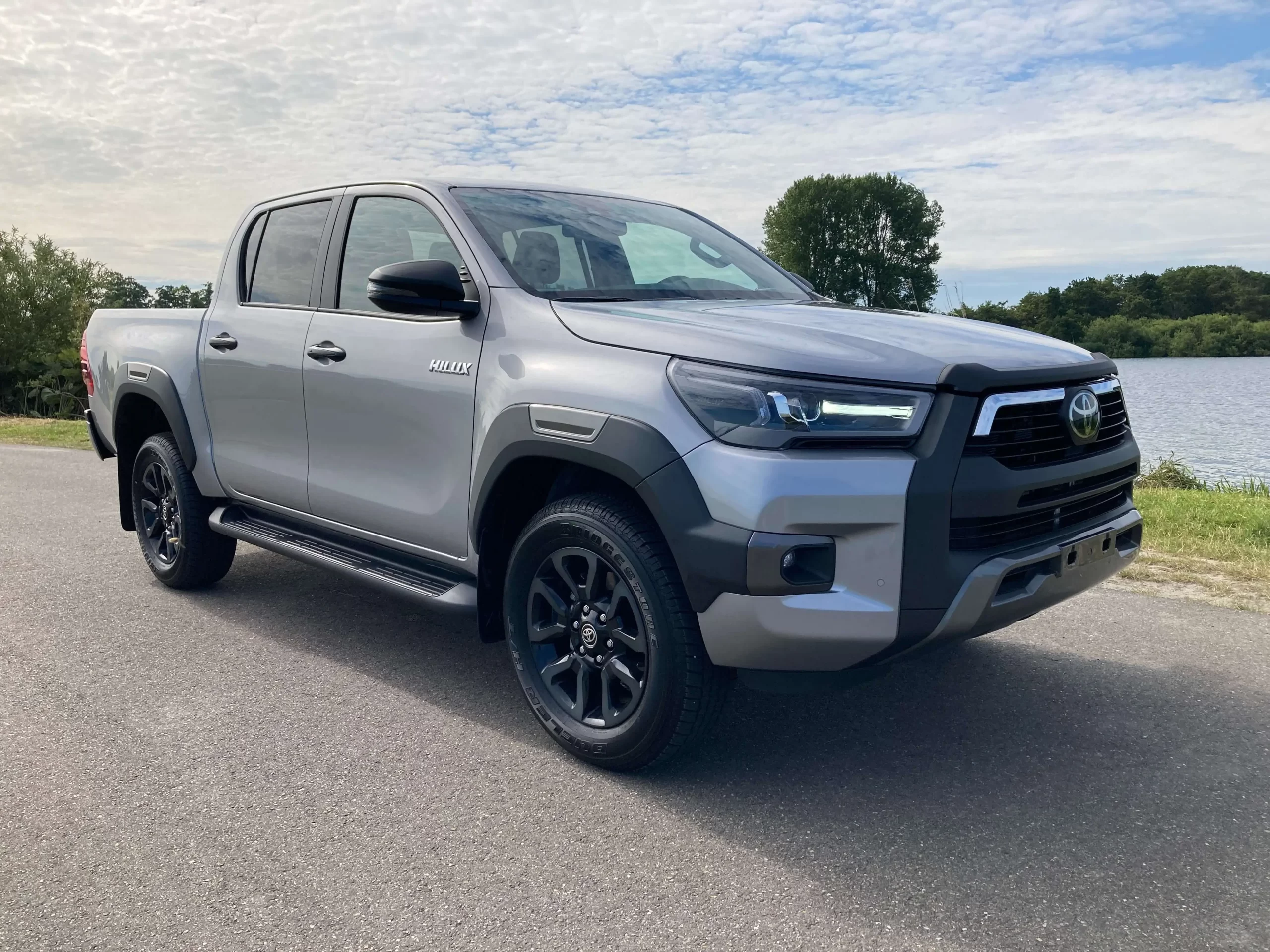 2022 Toyota Hilux Hilux For Sale – Double Cab 4×4 2.8D-4D – Invincible Full option - Image 4