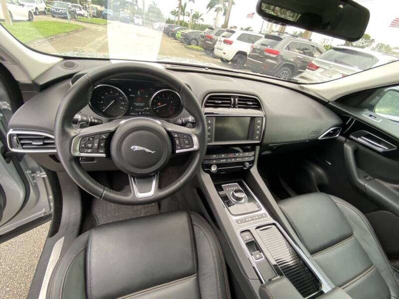 2018 Jaguar F-TYPE - Image 4