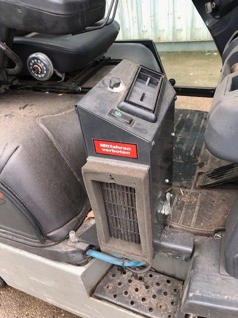 Nissan P1D1A18LQ Vollkabine mit Heizung - Image 5